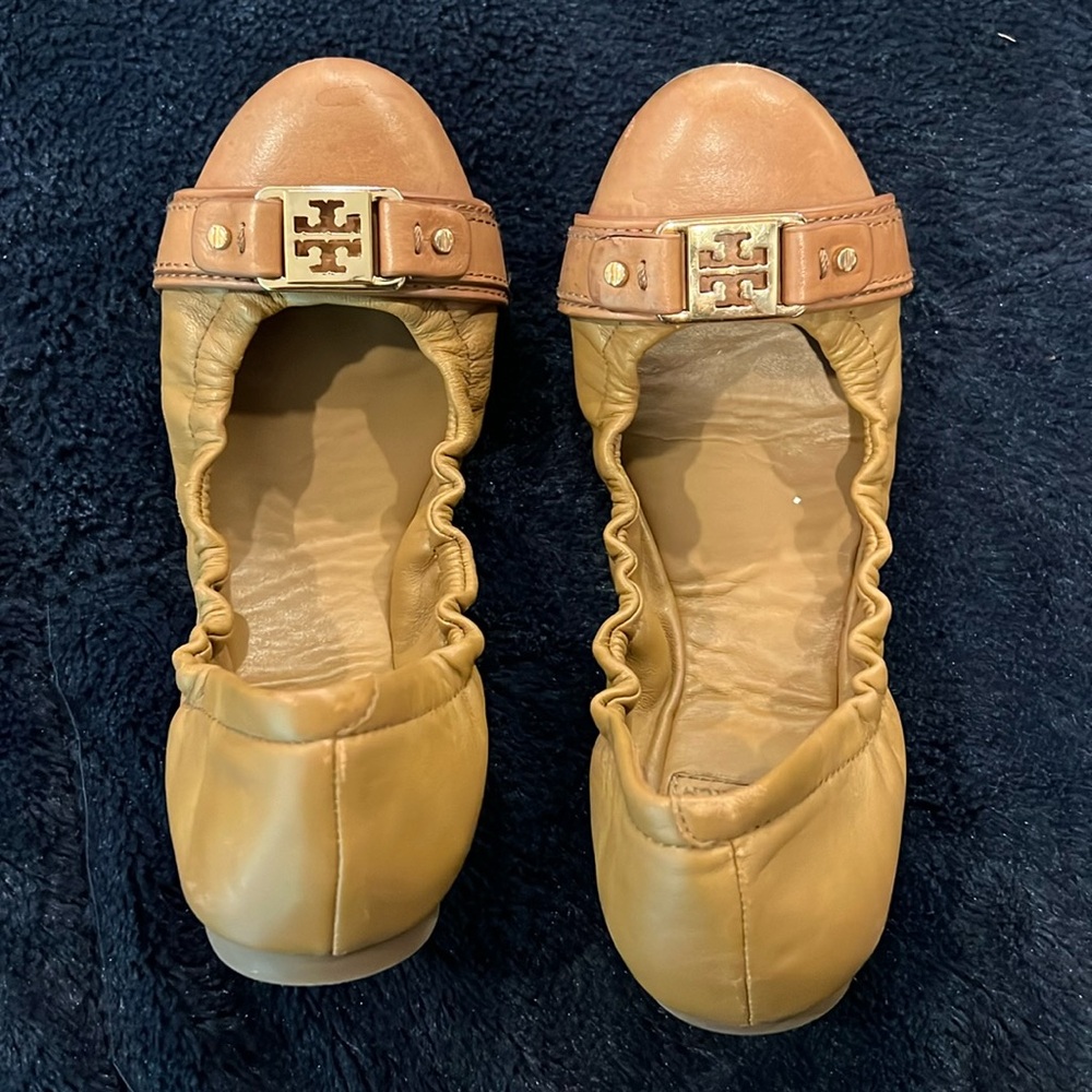 Tory Burch Tan Leather Flats with Gold Logo